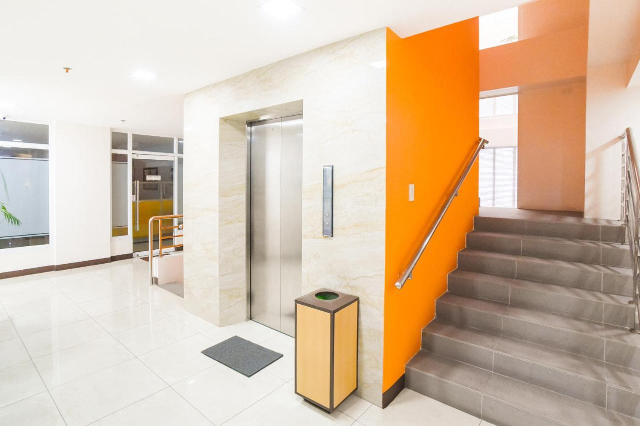 Hotel Merlo Makati City Zewnętrze zdjęcie