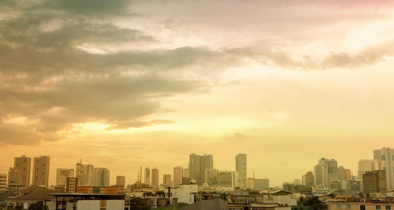 Hotel Merlo Makati City Zewnętrze zdjęcie