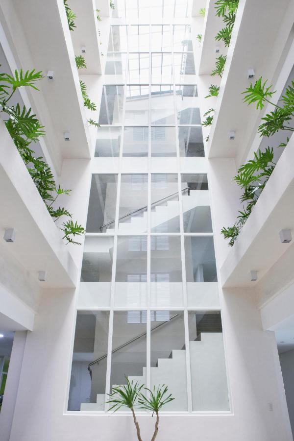 Hotel Merlo Makati City Zewnętrze zdjęcie